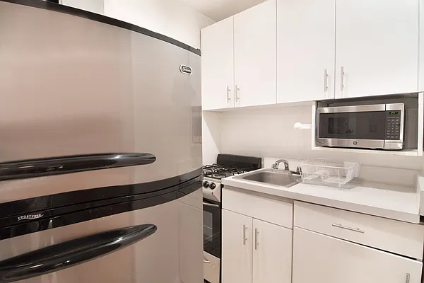 Rented by WAM Partners - William Moses Co. | media 31