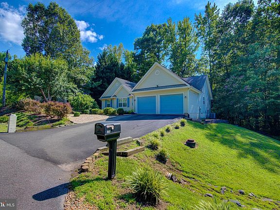 4th image of 8256 Reagan Dr