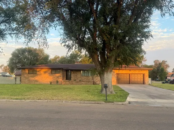 1001 S Harrison St, Hugoton, KS 67951