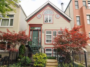 1334 W Fletcher St, Chicago, IL 60657