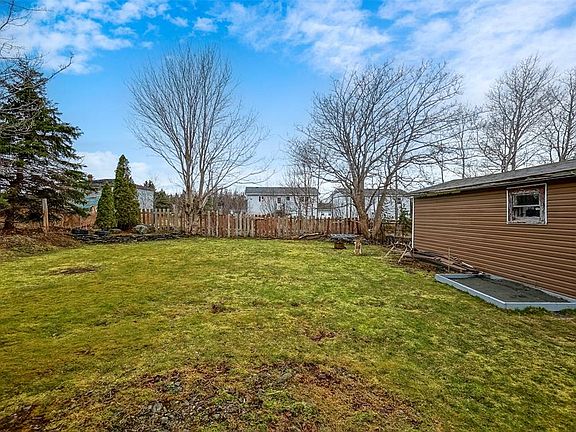 5th image of 14 Evelys Road