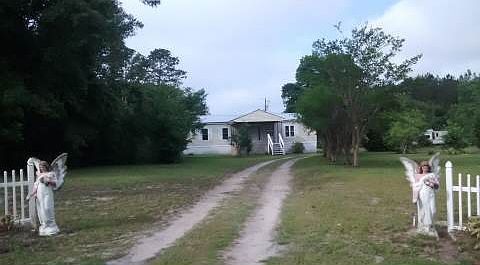 3rd image of 153 NW Jordan Ct