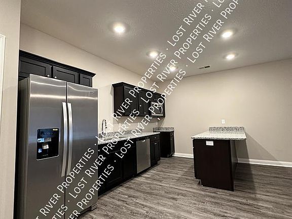 4th image of 4496 Wilford Ln #512