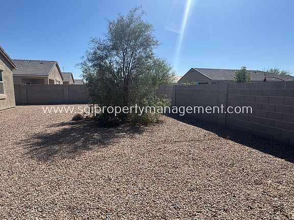 3rd image of 36091 W Seville Dr