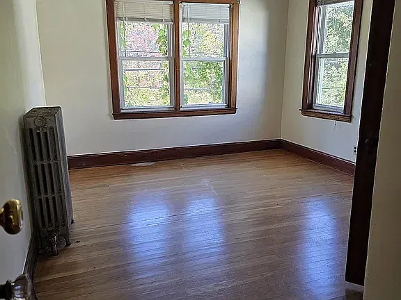 3 bed, 1.5 bath, 1400 sqft, $3,400 — Photo 3