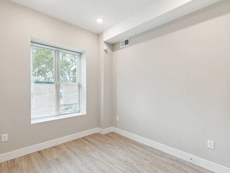 1333 Snyder Ave #1 — Photo 9