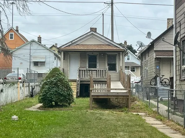 1555 South 3rd STREET, Milwaukee, WI 53204