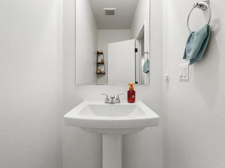 35161 Grove Trl — Photo 21