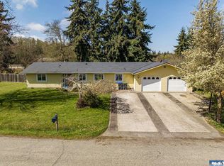 32 Wynn Ln, Port Angeles, WA 98362