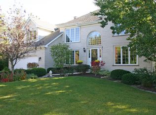 1771 Somerset Ln, Wheaton, IL 60189