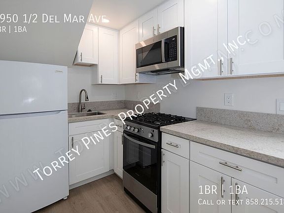 4th image of 4950 1/2 Del Mar Ave