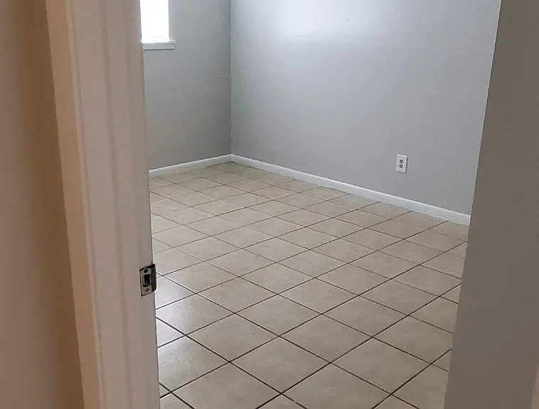 1676 E Hempstead St #2 — Photo 7
