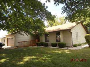 148 S Harmony Ln, Macomb, IL 61455