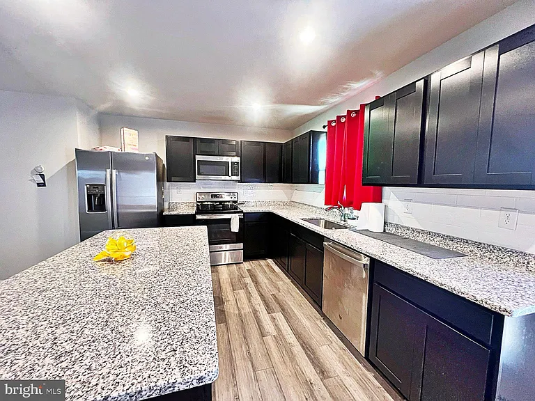 94 Opal Dr — Photo 5