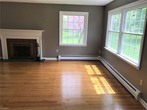 3rd image of 42809 Galaxy Dr