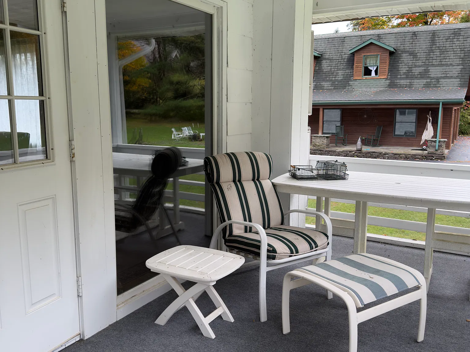 3 bed, 1500 sqft, $2,300 — Photo 3