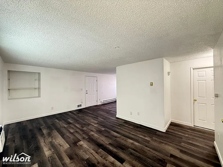 1118-1120 W Cherry Ave — Photo 4
