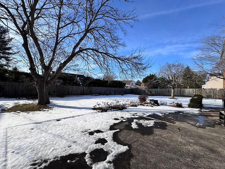 528 Jayne Blvd #1F — Photo 5