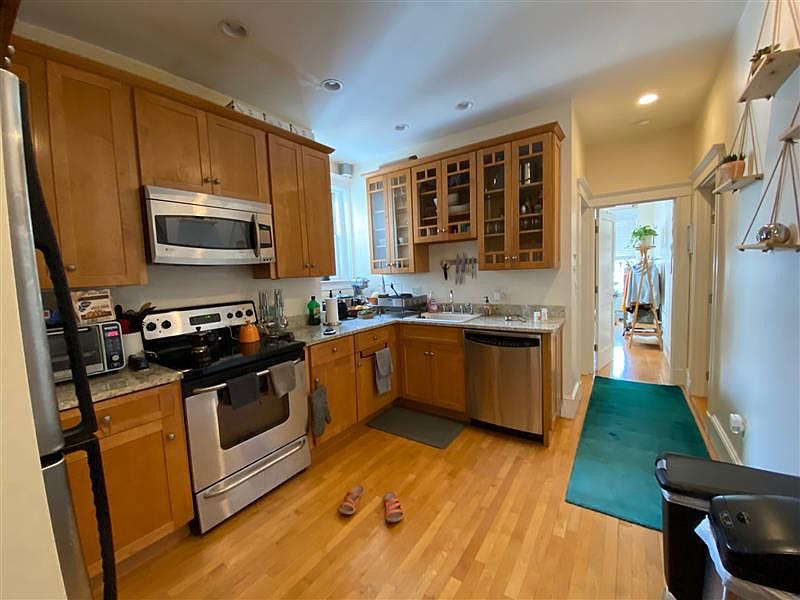 1st image of 24 Arlington St #4