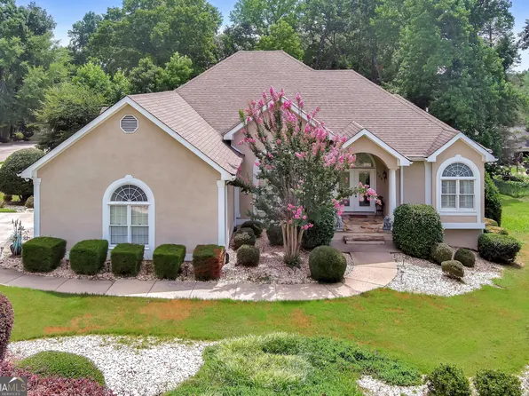 704 Deerwood Dr, Stockbridge, GA 30281