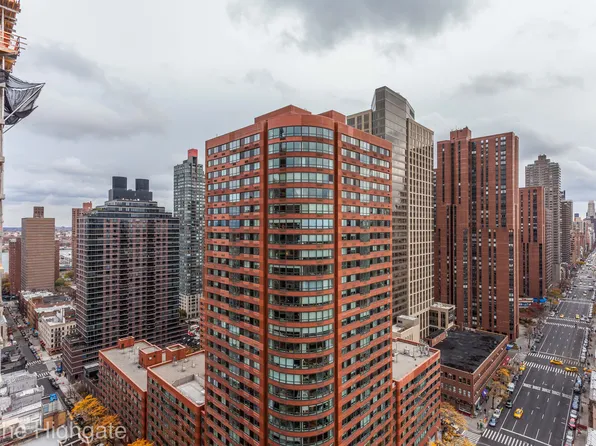 182 East 95th Street image 9 of 11