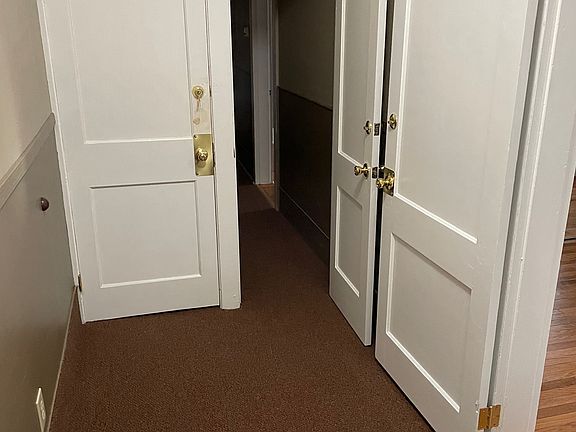 2nd image of 608 Sarah St Floor 2