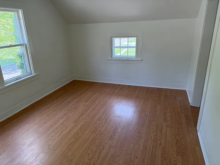 315 N Maple St — Photo 4