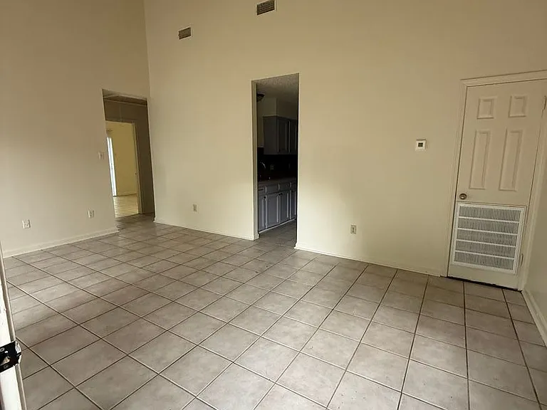8713 Gsri Ave — Photo 9