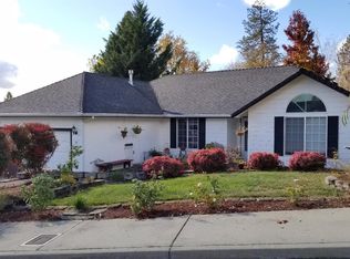 34 SW Leonard St, Grants Pass, OR 97526