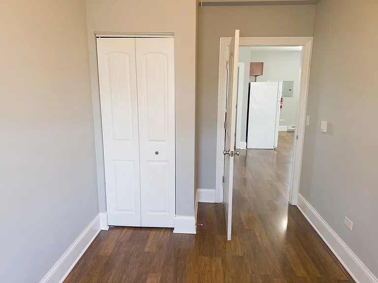 113 N Hickory St #B — Photo 8