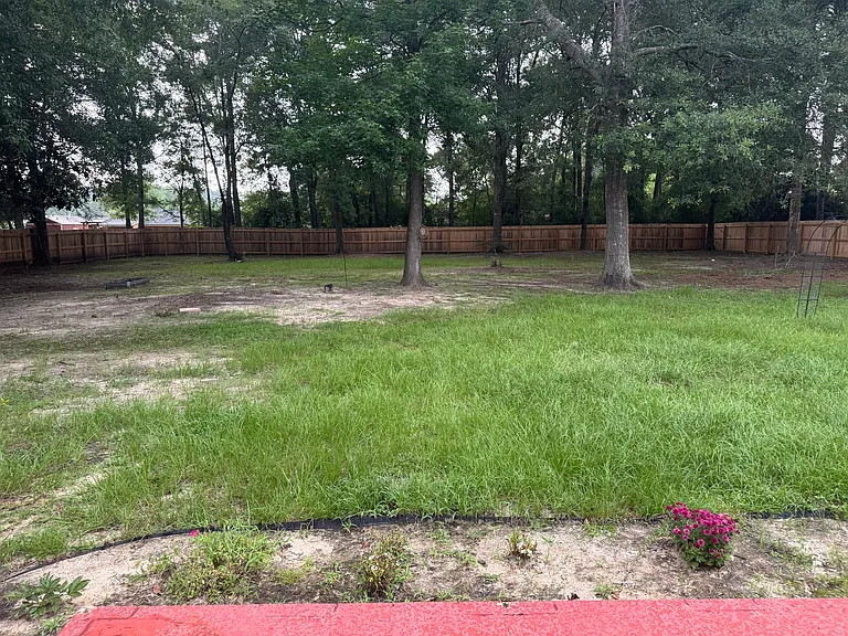 1050 Gage Dr — Photo 41