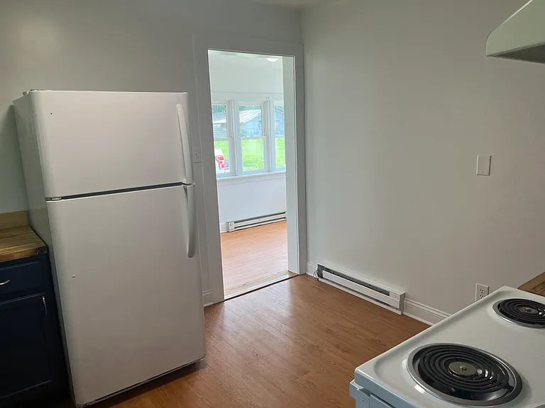 12191 Somerset Ave — Photo 4