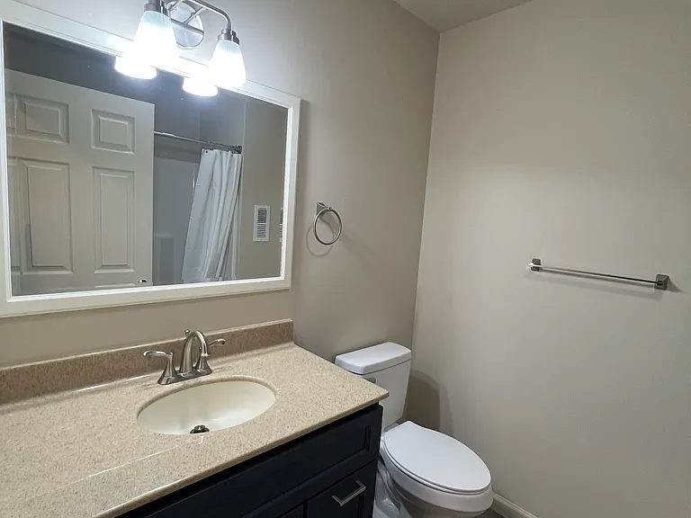 249 Washington St — Photo 35