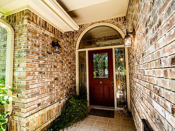 5th image of 1803 Devonshire Dr