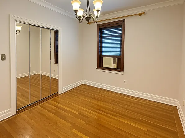 1560 East 18th Street image 7 of 11