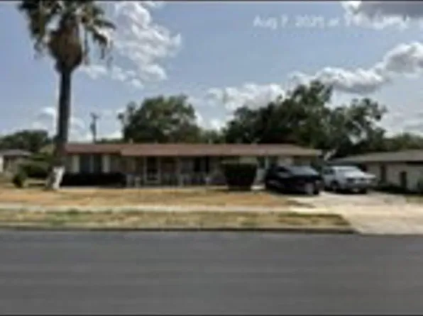 318 Rexford Dr, San Antonio, TX 78216