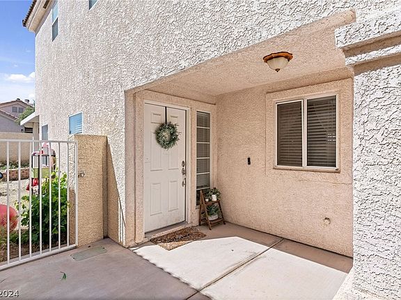 4th image of 9177 Sparklewood Ct
