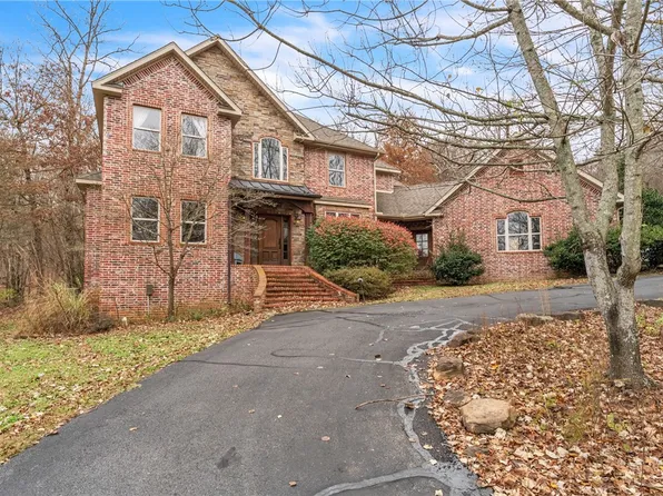 2678 Creekstone Dr, Fayetteville, AR 72703