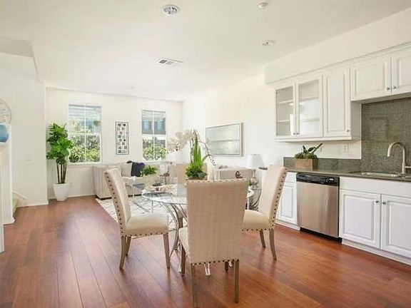 2nd image of 373 Aviator Ln