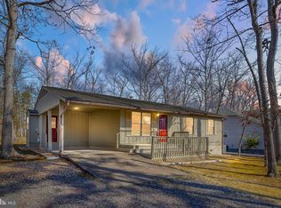 1216 Lakeview Pkwy, Locust Grove, VA 22508