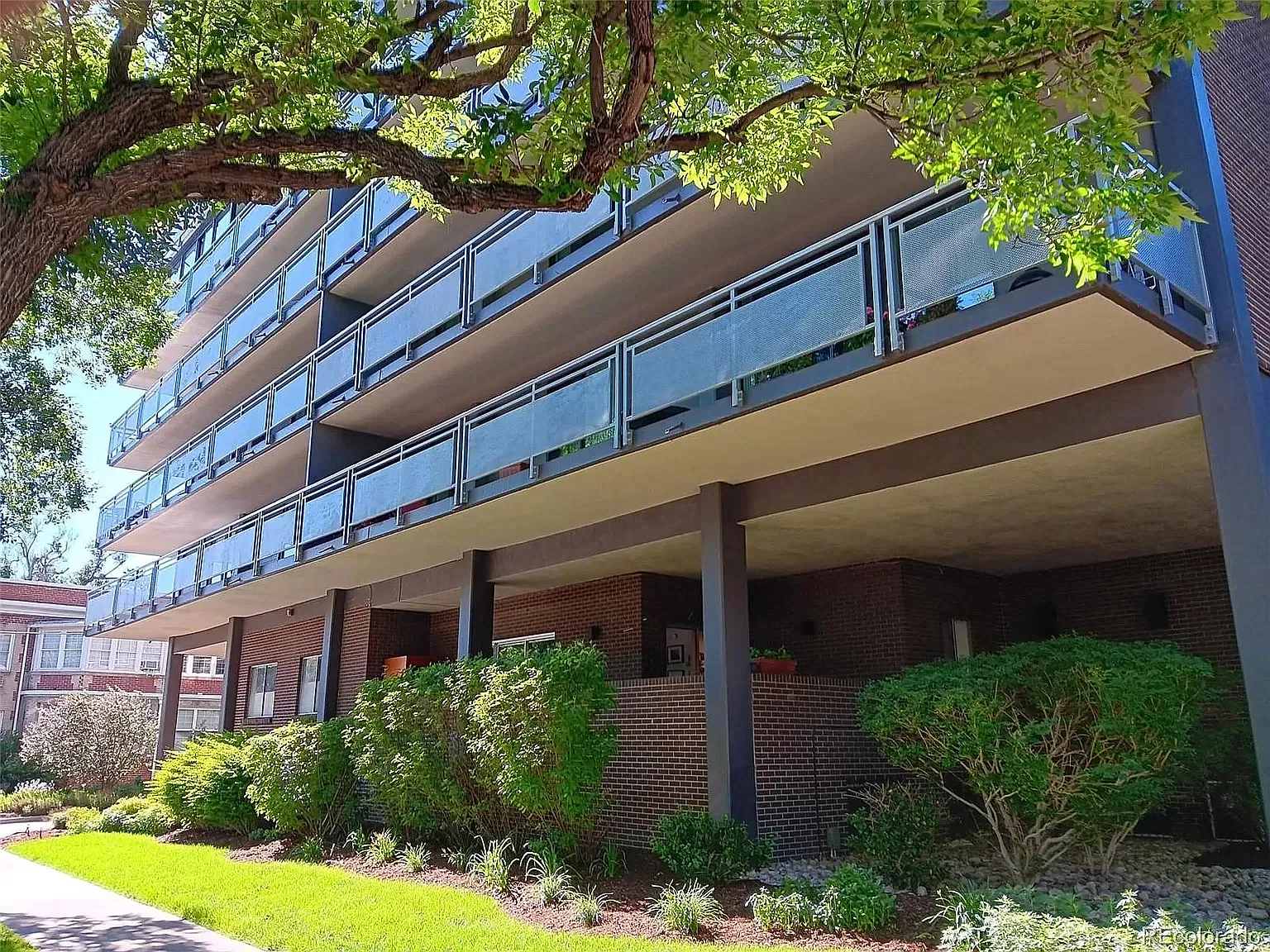 1 bed, 714 sqft, $1,950 — Photo 3