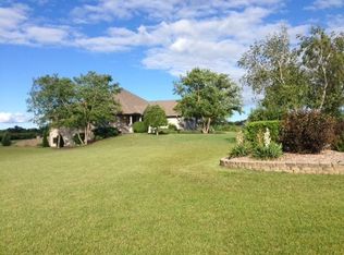 W369S10500 Shearer Rd, Eagle, WI 53119