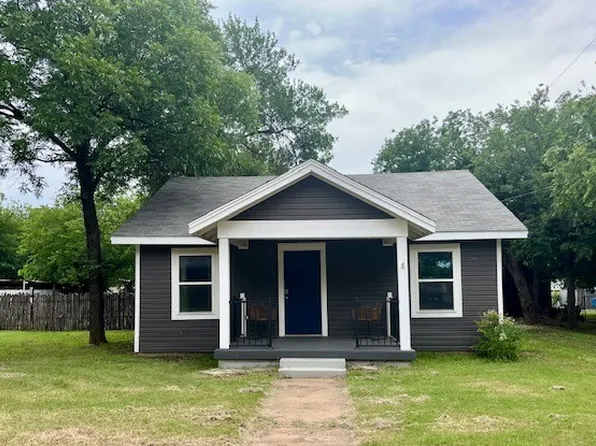 425 Gregg St, Albany, TX 76430