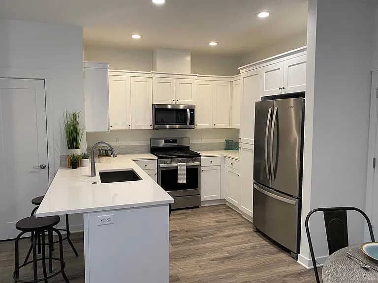 2532 NE Purcell Blvd — Photo 4