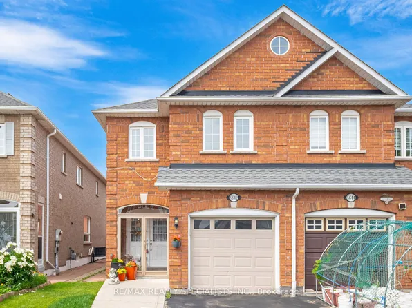 5642 Armando Ave, Mississauga, ON L5V 3A8