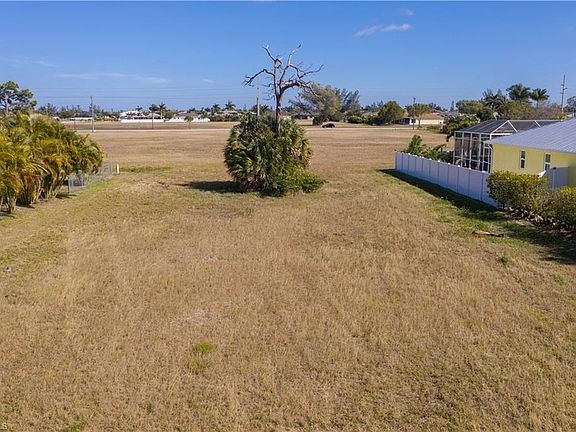 2nd image of 4307 SW 21st Pl
