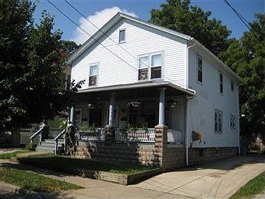 2nd image of 1446 Winchester Ave