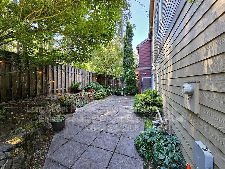 11819 SW 60th Ave — Photo 38