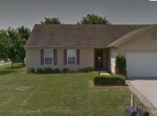 2185 Lakecrest Dr, Columbus, IN 47201