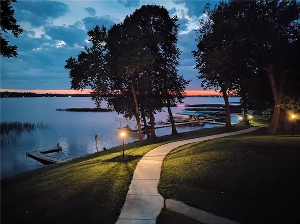 2520 Le Homme Dieu Hts NE APT 3, Alexandria, MN 56308